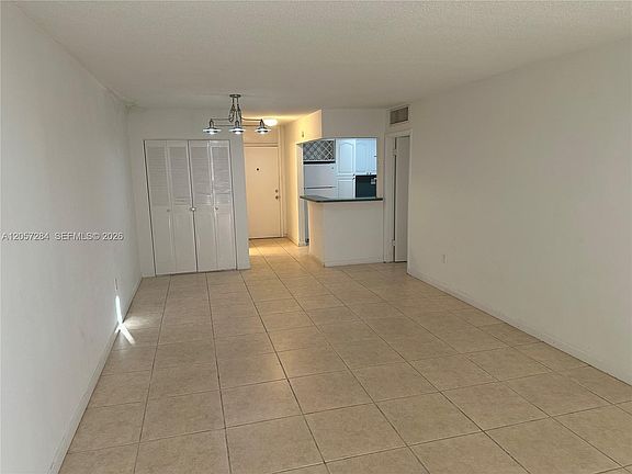 4th image of 12590 NE 16th Ave APT 509