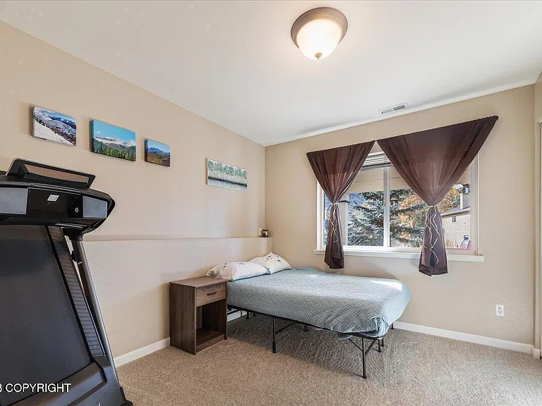 19015 Danny Dr — Photo 18