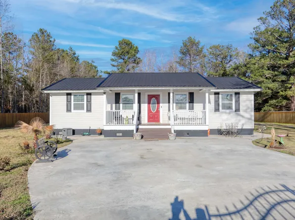 231 Apple St, Bowman, SC 29018