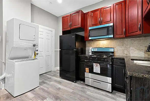 844 W 51st Pl #1 — Photo 7