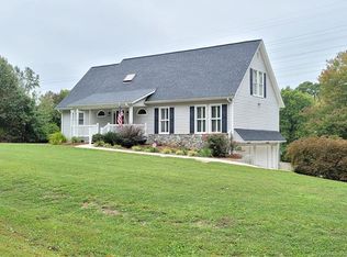 1586 Glenway Rd, Clover, SC 29710