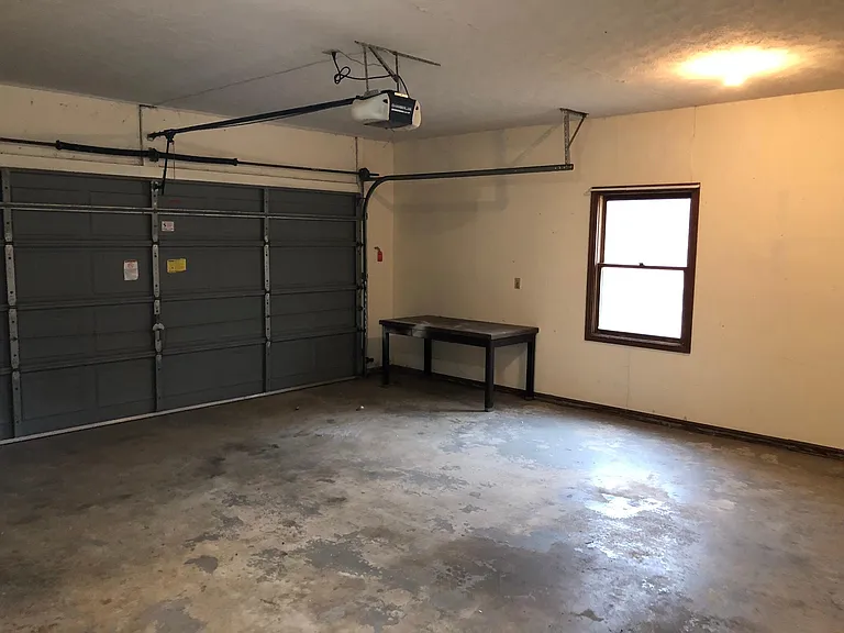 8711 Hanover Dr — Photo 12