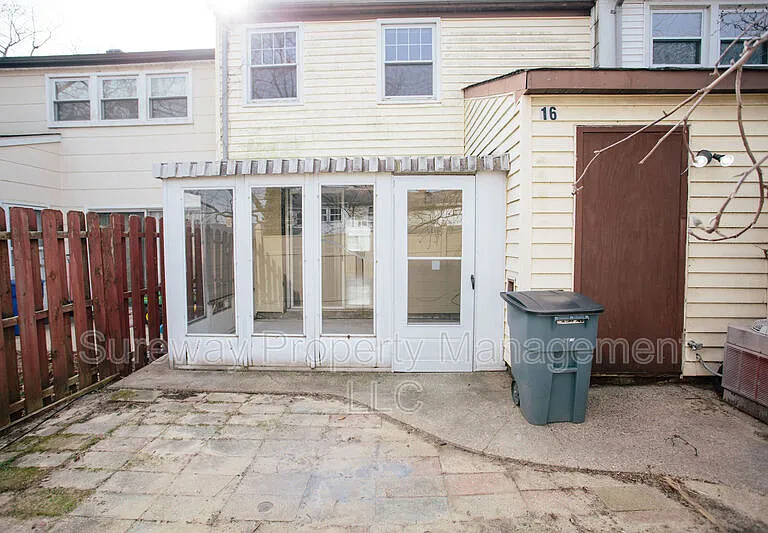 16 Radnor Ct — Photo 32