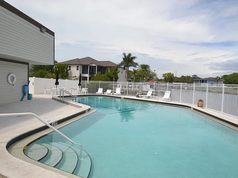 329 Moorings Cove Dr — Photo 54