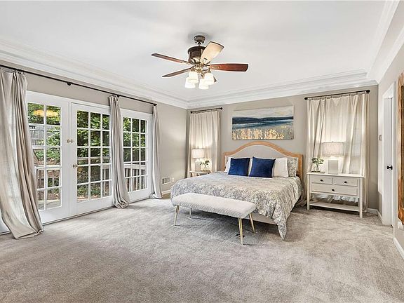 2nd image of 3069 Hillside Trl NE