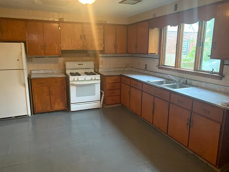 384 Breckenridge St #1 — Photo 14