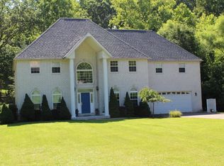 100 Savanah Dr, Huntington, WV 25701