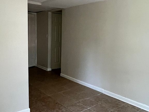 3rd image of 2554 Brocklin Dr
