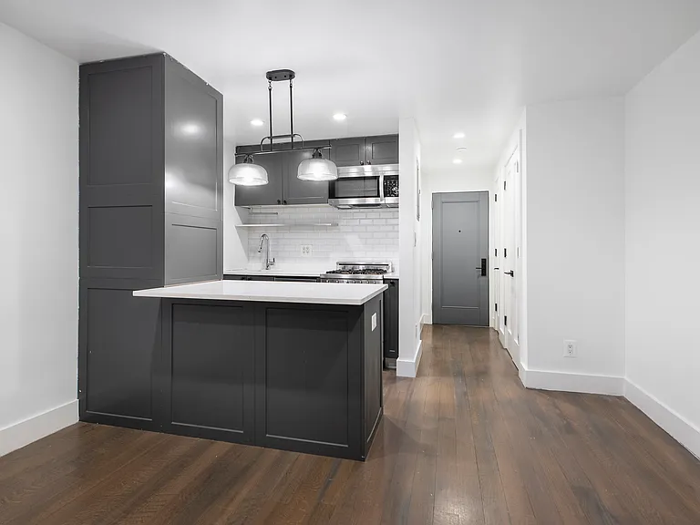 51 Irving Pl #6A — Photo 1
