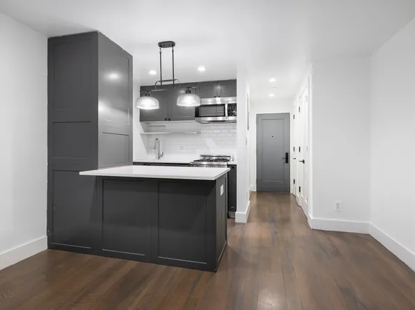 51 Irving Place image 1 of 4