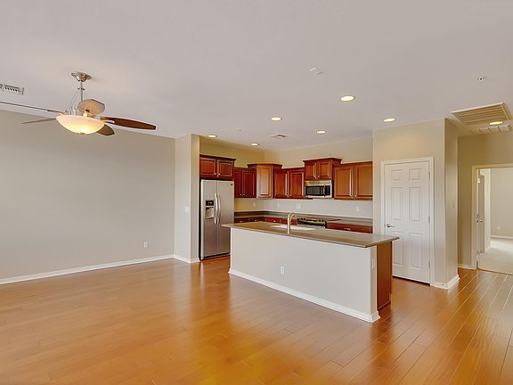 3rd image of 2116 W TALLGRASS Trail #229