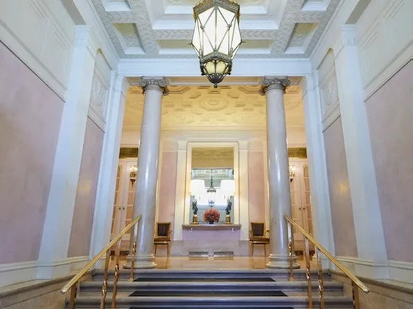 905 Fifth Avenue image 15 of 22