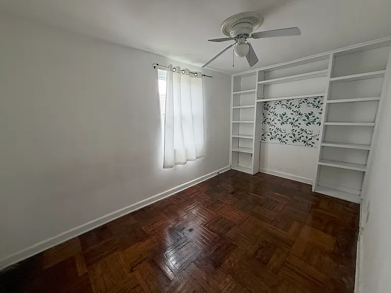 44 Madison Dr — Photo 10