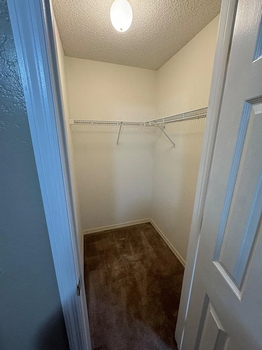 Walk-in closet - Bordeaux Blvd