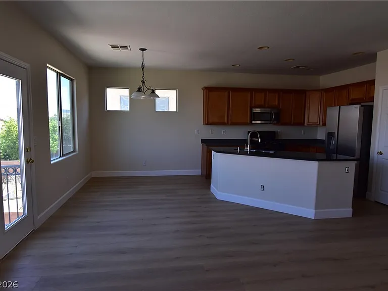 6350 Barrington Bridge Ave — Photo 3