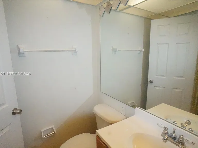 3650 Inverrary Dr #1M — Photo 17