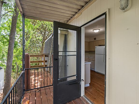 4th image of 411 C St #3