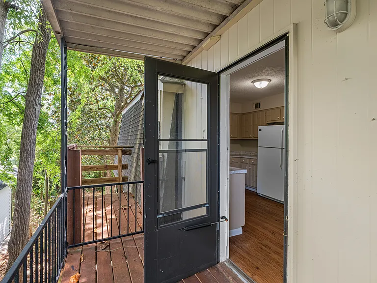 411 C St #3 — Photo 4