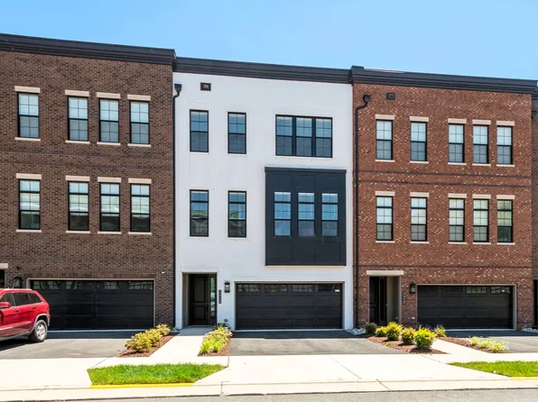 22248 Rivanna Shore Ter, Ashburn, VA 20148
