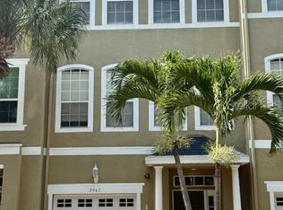 2947 Pointeview Dr, Tampa, FL 33611