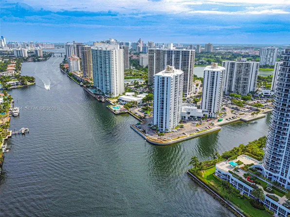 20505 E Country Club Dr APT 931, Aventura, FL 33180