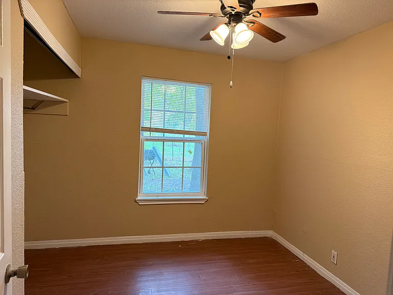 710 Prestwick Blvd — Photo 3