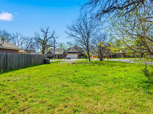 1008 Hall St, McKinney, TX 75069