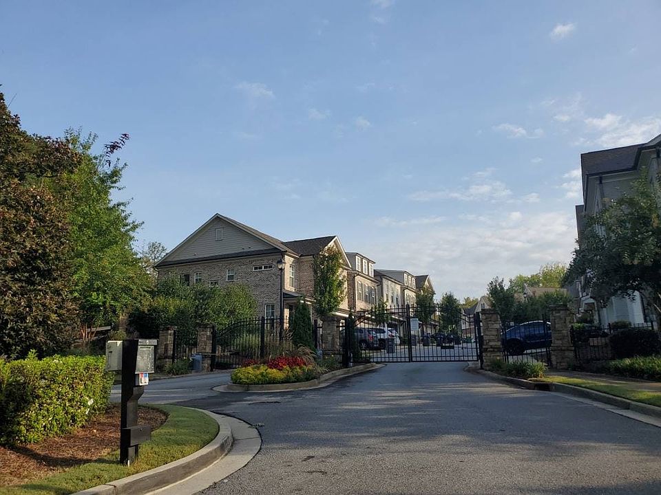 2nd image of 1002 Towneship Way