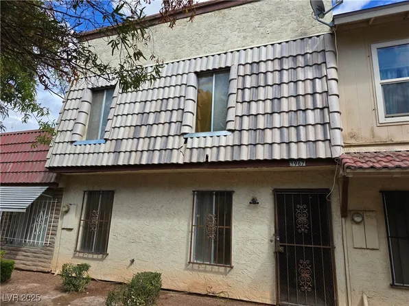 3967 Visby Ln, Las Vegas, NV 89119