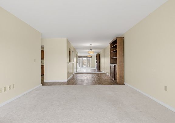 3rd image of 200 Sanders Ferry Rd APT 2308