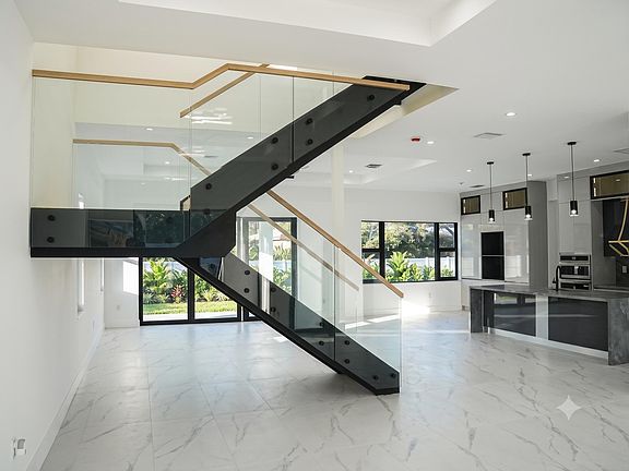 4th image of 13044 DAVIE OAKS Drive