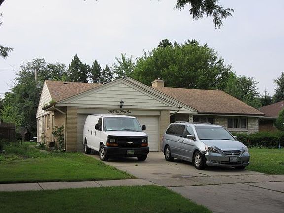 3rd image of 5141 Farwell Ave