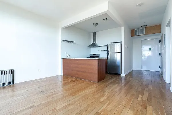 Rented by Dream Space Realty | media 10