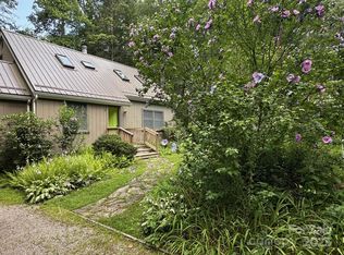 19 Reuben Branch Rd, Maggie Valley, NC 28751