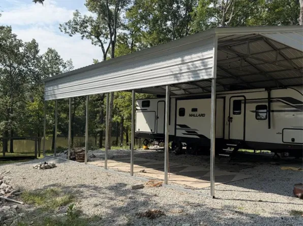 1072 Bobs Lake Ln, Bath Springs, TN 38311