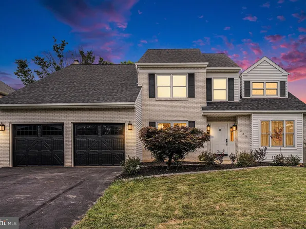 235 Freeland Dr, Collegeville, PA 19426