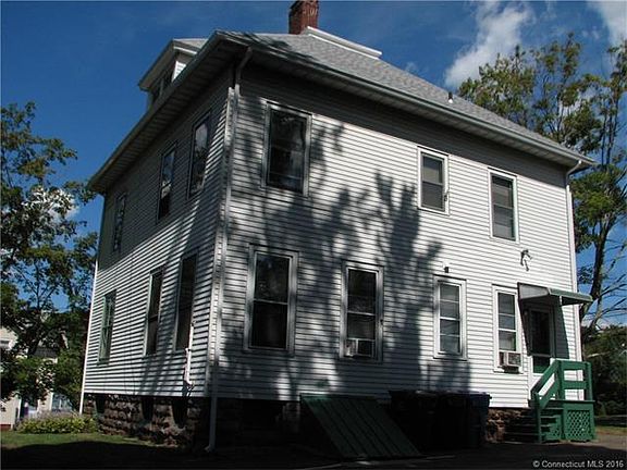 rear and side yard view fro...