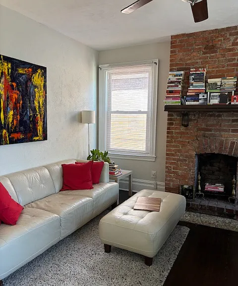 1129 N Euclid Ave #2 — Photo 3