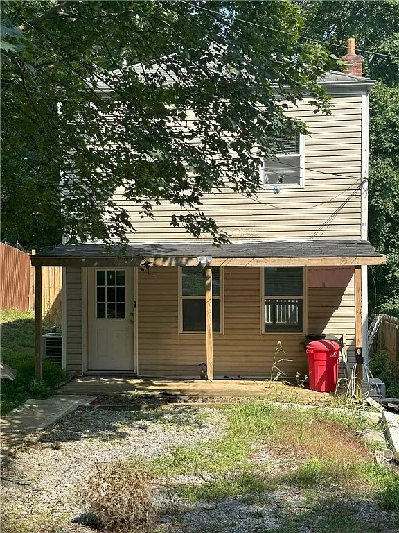 709 Spice St photo 1