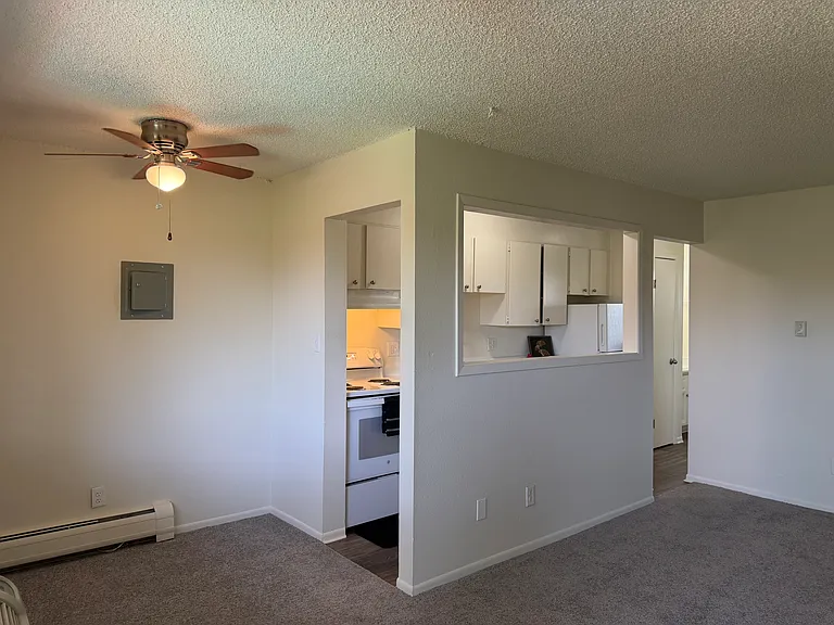 Kenyon Place Apartments — Photo 10