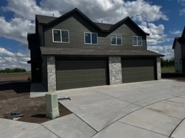 743 E Briarbrook Ct, Valley Center, KS 67147