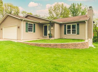 10 Norfolk Ave, Mackinaw, IL 61755