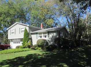 6195 Karen Ave, Newfane, NY 14108