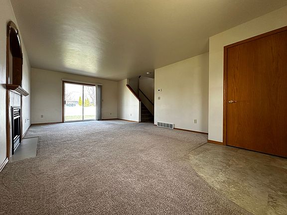 4th image of 1525-1527 O'Keefe Rd