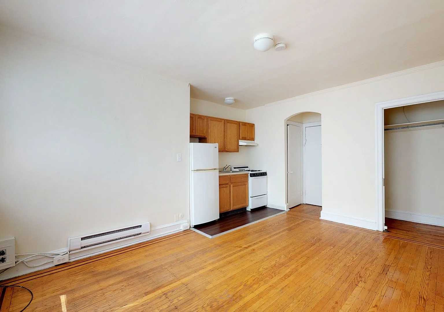 Penn Hall Apartments — Photo 2