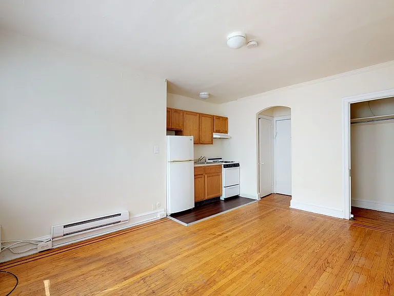 Penn Hall Apartments — Photo 20