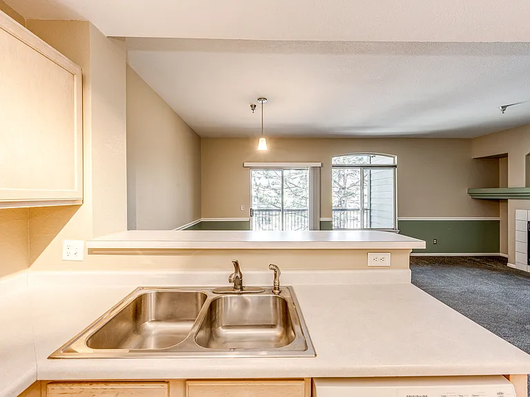 2575 S Syracuse Way #F203 — Photo 16