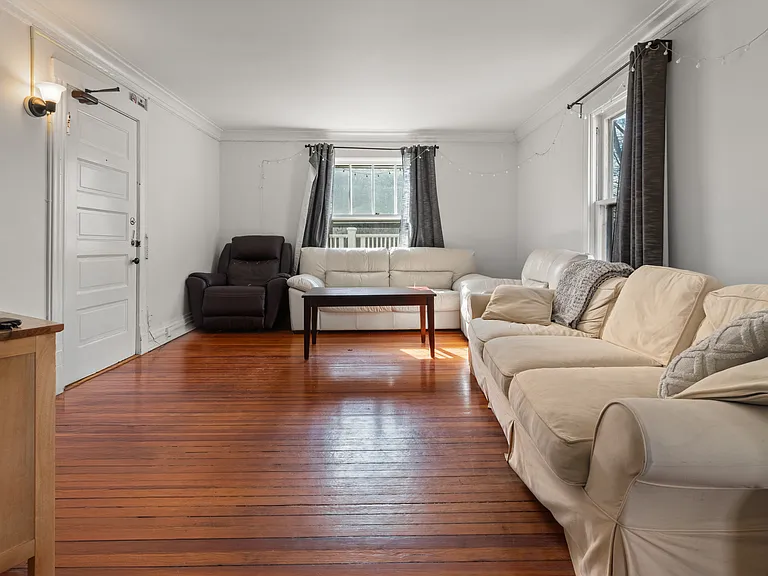 1121 Leonard Pl #2 — Photo 8