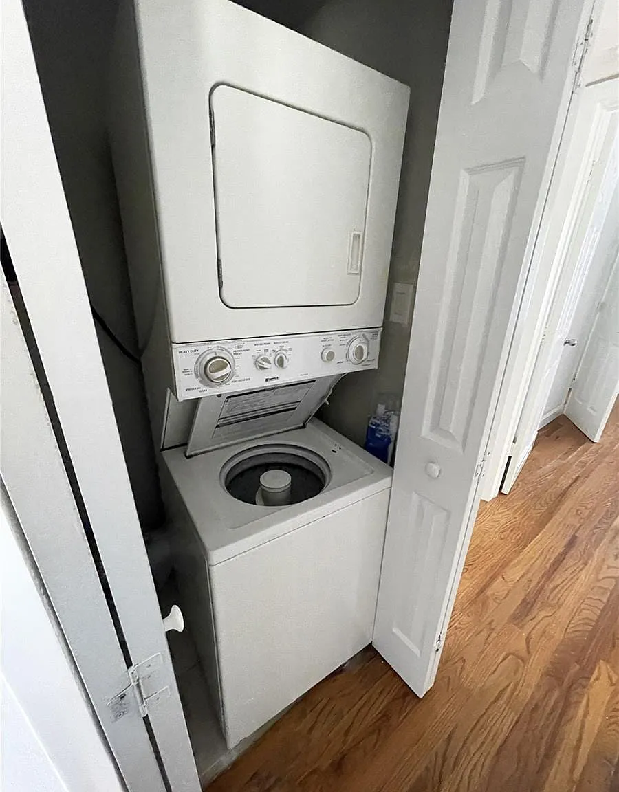2 bed, 862 sqft, $2,500 — Photo 3