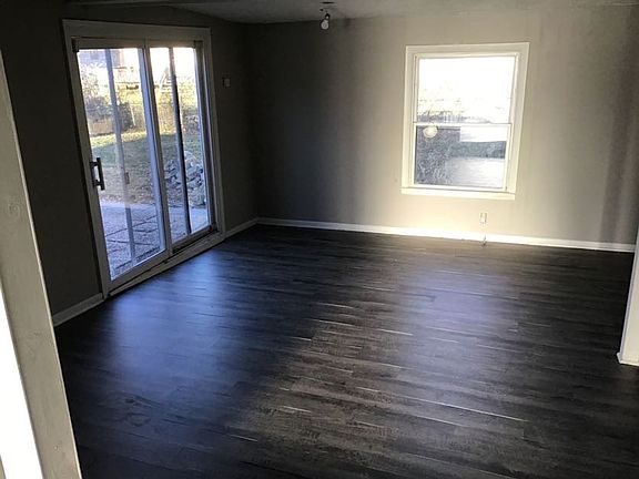 2nd image of 11416 Palmer Ave